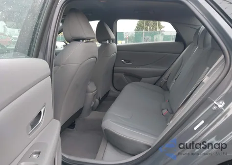 2025 Hyundai Elantra Sel Sport z USA, uszkodzony, nr VIN KMHLM4DG5SU061836